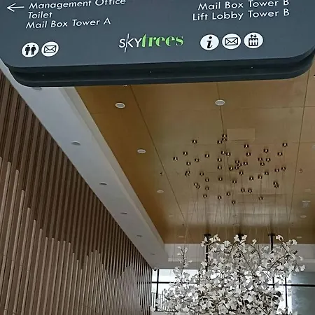 Sky Trees Netflix And Facilities At Bukit Indah Apartment Johor Bahru Exterior photo